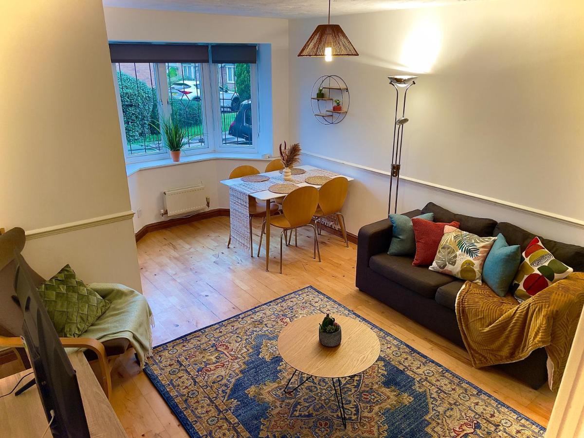Charming Home In Wellingborough Exteriör bild